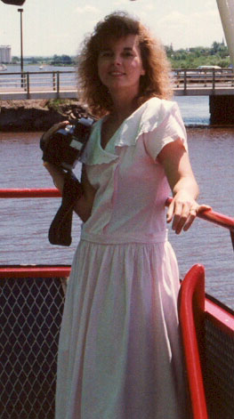LeslieOnBoat.jpg